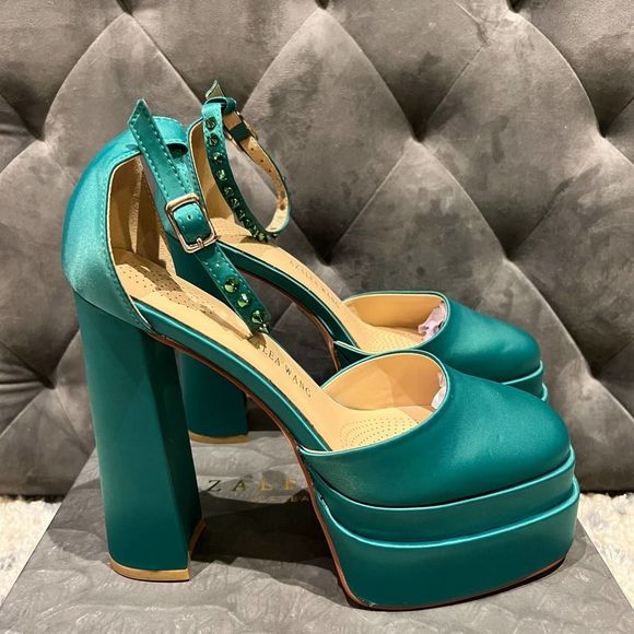 NEW Azalea Wang Teal Studded Closed Toe Platforms Size 9 - Picture 1 of 14